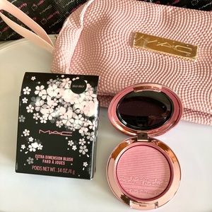 MAC Dilly Dolly Black Cherry Extra Dimension Blush & Cosmetics Bag Set